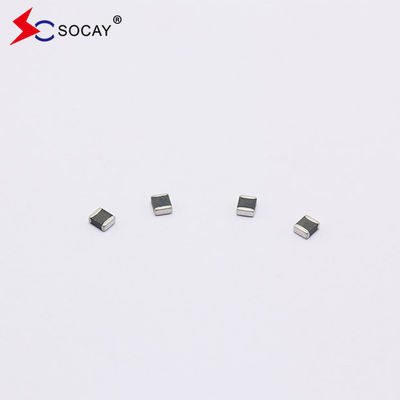 Πολυεπίπεδο κεραμικό βαριστόριο chip SV0402E9R0G0B SMD τύπου βαριστόριο οξειδίου του ψευδαργύρου